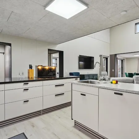 Gorgeous In With Kitchen * Tarm