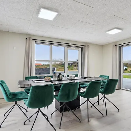 Feriehus Gorgeous In With Kitchen Tarm