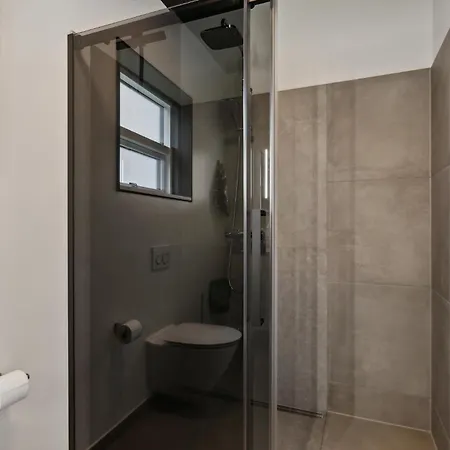 Gorgeous In With Kitchen