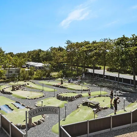 Gorgeous In With Kitchen Feriehus *