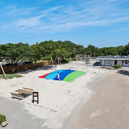 Gorgeous In With Kitchen