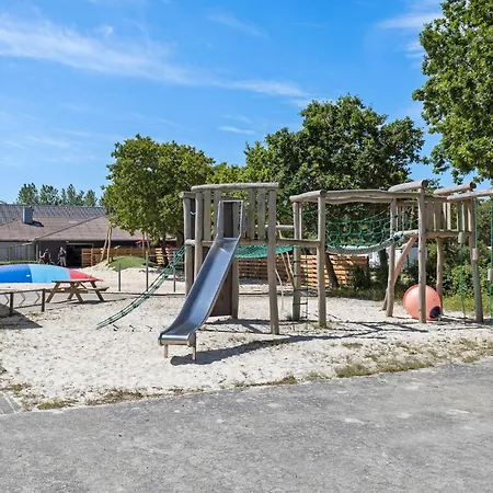 Gorgeous In With Kitchen Feriehus *