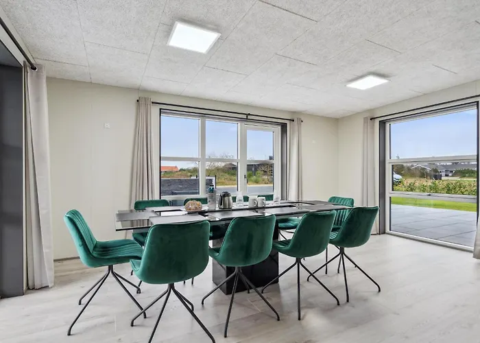 Vakantiehuis Gorgeous In With Kitchen Tarm