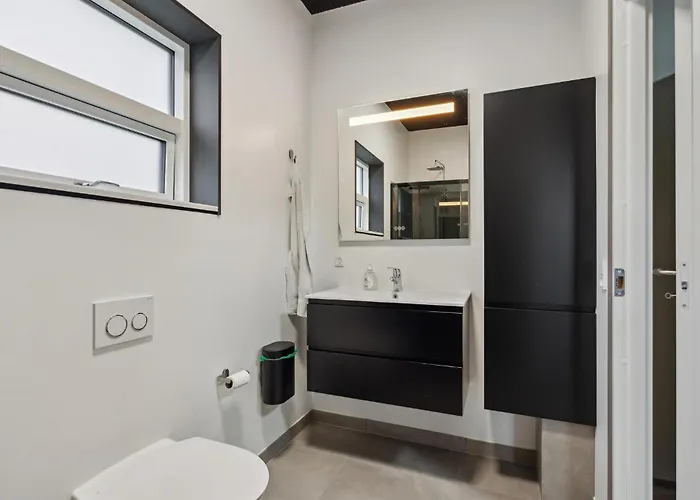 Gorgeous In With Kitchen