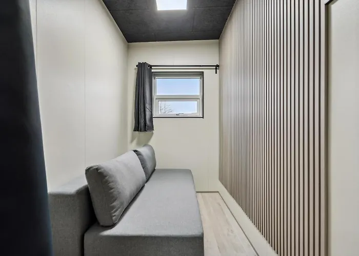Gorgeous In With Kitchen בית נופש